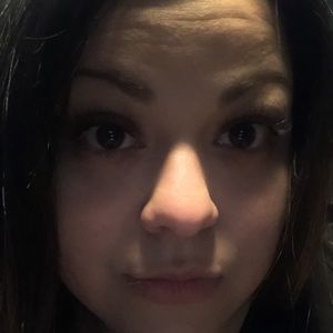 Meet your Posher, Luisa